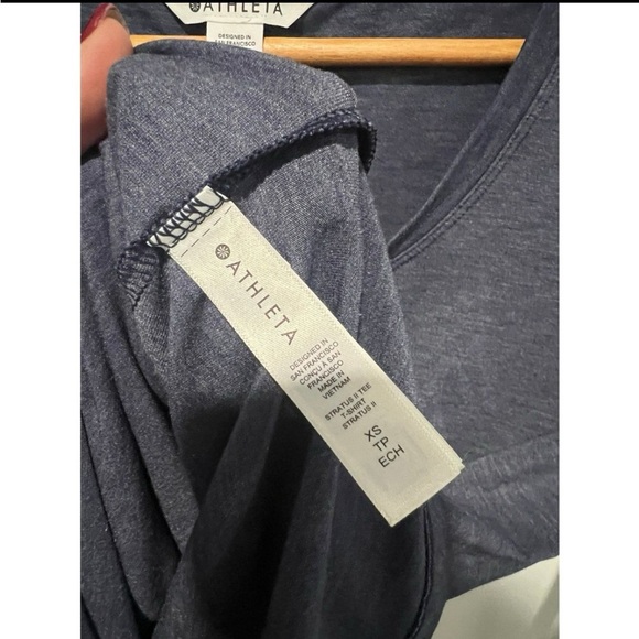 Athleta Top - Picture 3 of 4
